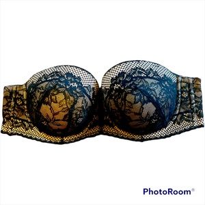 Torrid strapless bra with underwire 40c